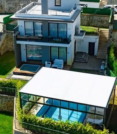 Nevras Villa